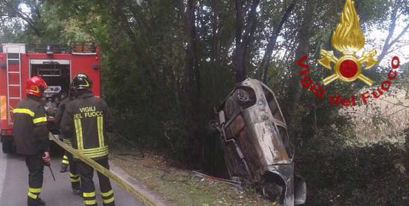auto incendiata bientina-2