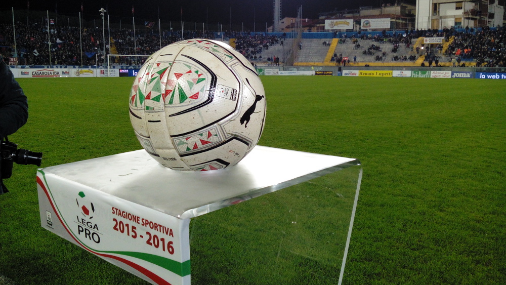 pallone lega  pro