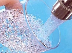 Acqua potabile, dal 1 luglio scatta divieto di uso improprio, sanzioni da 100 euro per i trasgressori