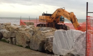 Litorale pisano, Confcommercio: "No a nuove spiagge di ghiaia"