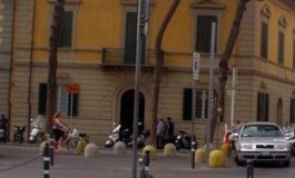 Bancarelle Duomo in Largo Cocco Griffi, ConfcommercioPisa contraria