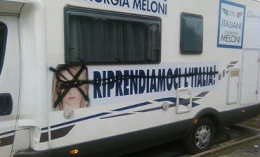 Danneggiato il camper di 'Terra Nostra - Italiani con Giorgia Meloni'