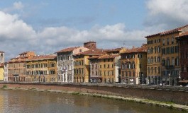 Pisa, grave studente precipitato dalle spallette dell'Arno