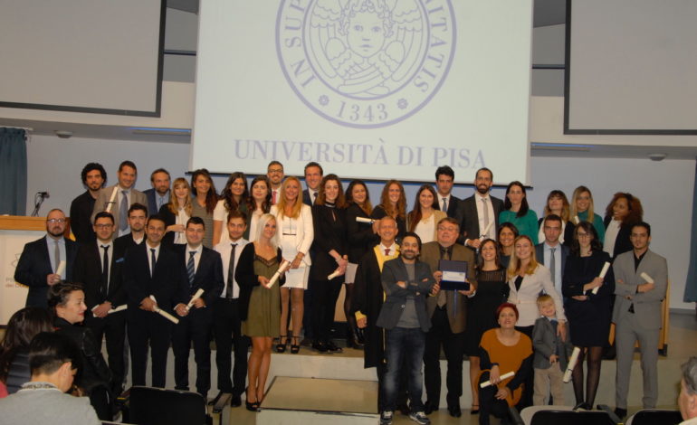 Consegnati i diplomi a 195 allievi dei master del dipartimento di Economia e Management