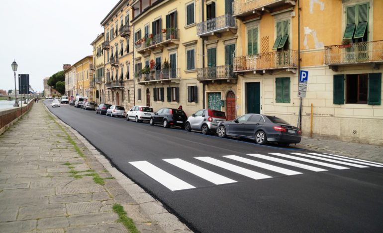 Pisa, finita la riqualificazione di lungarno Simonelli lunedì inizia la riasfaltatura di via Bonanno