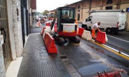 Pisa, riasfaltatura della corsia dei bus in via Battisti