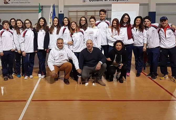 Le ragazze della Atletica Cascina in finale agli assoluti per società di Orvieto