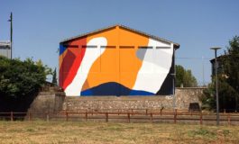 Pisa, arte astratta a Porta a Mare: completato il murales di Moneyless