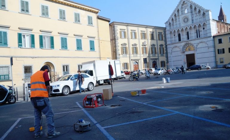 Pisa, arrivano i sensori di parcheggio in Piazza Santa Caterina