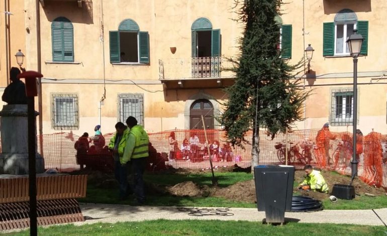 Pisa, Piazza Cavallotti si fa bella per la primavera