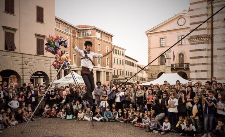 Pisa Buskers Per il Monte Pisano: Raccolta fondi per i luoghi devastati dall’incendio del Monte Serra