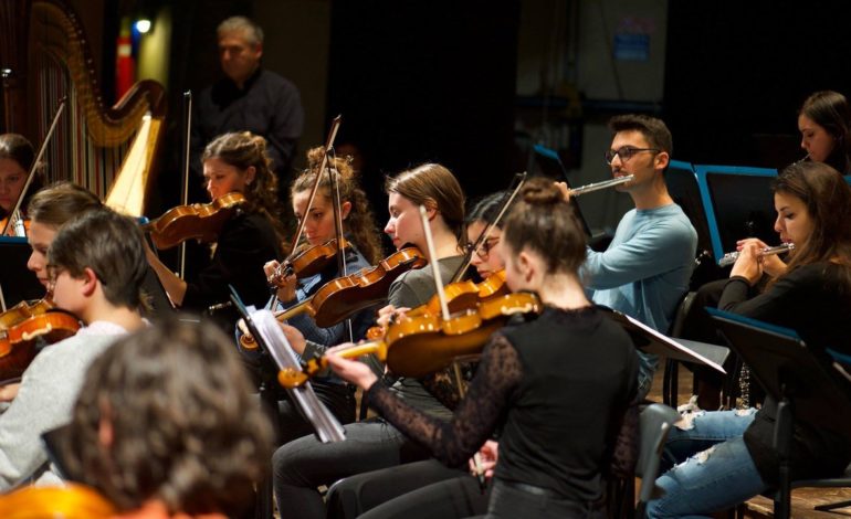 A Palazzo dei Congressi “Magie d’esordio”, il concerto dell’Orchestra dell’Università di Pisa