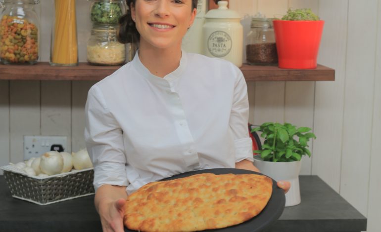 La toscana Enrica della Martira protagonista del nuovo programma “Pane, olio e fantasia” su Food Network