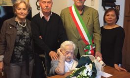 Buon compleanno alla maestra Liliana che festeggia i 104 anni