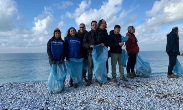 Marina, domenica 26 pulizia delle spiagge di ghiaia con i volontari di Fare Verde