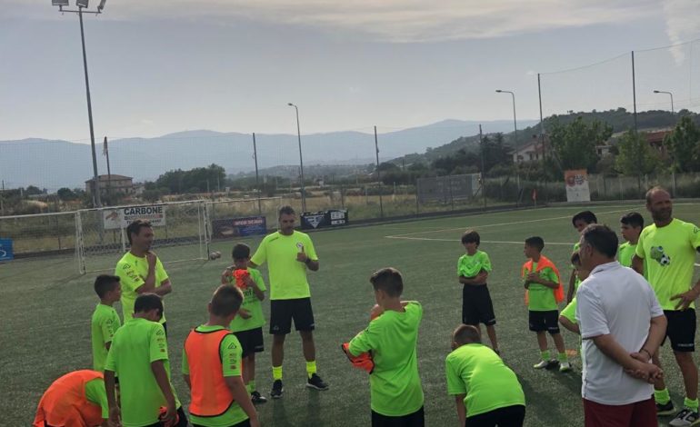 LA SCUOLA CALCIO JUNIOR DELLA AIC INSIEME AL PISA OVEST