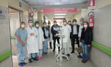 Un laringoscopio donato al Reparto di Terapia Intensiva del Lotti di Pontedera