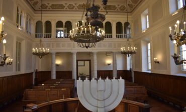 ﻿Inizia Chanukkah, la festa dei lumi