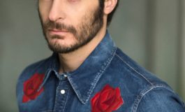 Lino Guanciale invita alla donazione, l’attore sostiene la campagna sulla donazione di sangue e plasma della Fratres Toscana