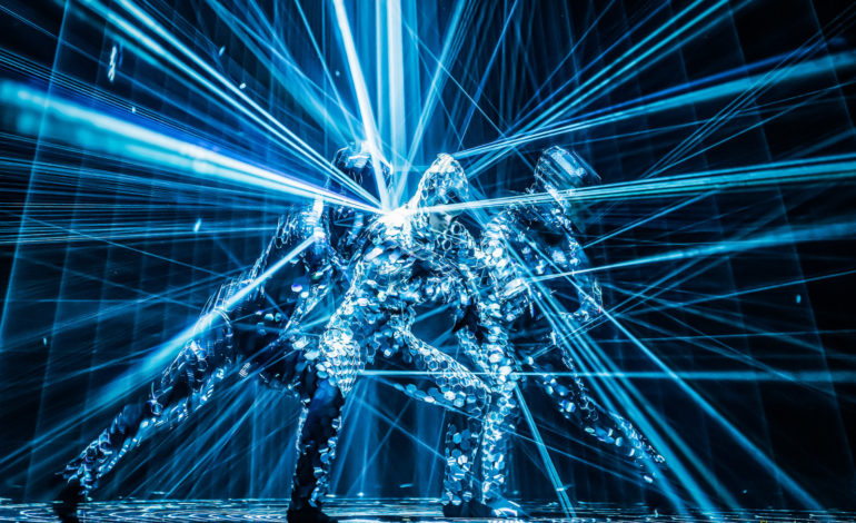 Danza al Teatro Verdi con “Blu infinito”
