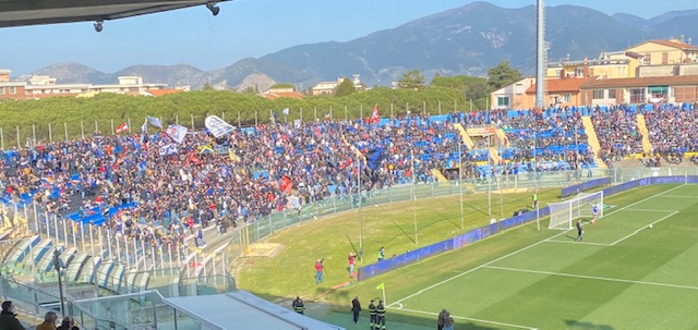 Doppietta Torregrossa, poi super gol di Puscas e il Pisa torna in vetta. Pisa Cremonese 3-0