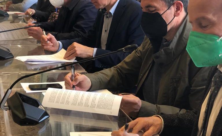 Sottoscritto accordo con organizzazioni sindacali su fiscalità, sanità e bilancio del Comune