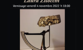 In mostra a Pisa l’artista Laura Zilocchi: “Le parole hanno un peso”﻿