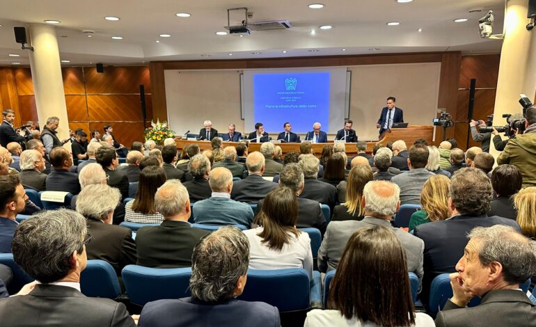 Conti: Recuperare i ritardi sui collegamenti con l’alta velocità e dotare la città di una tramvia