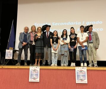 Ponsacco, Festa della Repubblica premiati gli studenti del Niccolini