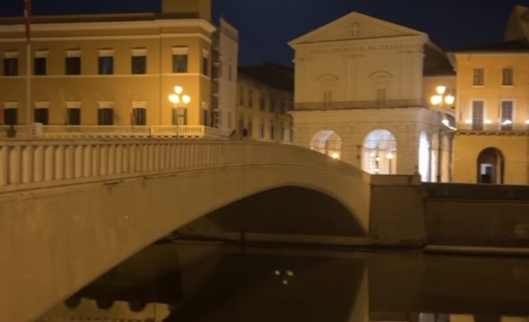 Pisa nella luce della superluna