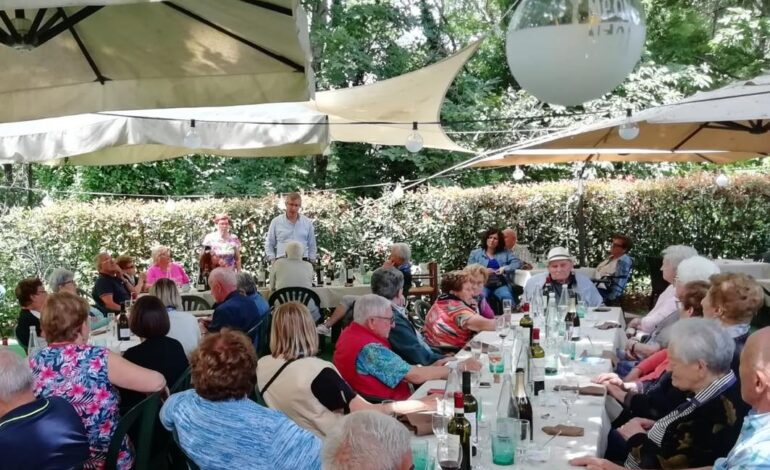 Il Sindaco del Comune di Calcinaia  in visita al Soggiorno Anziani sul Monte Serra﻿