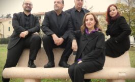 Il Rinascimento tra Sicilia e Napoli: la musica antica e popolare incanta il chiostro di Palazzo della Carovana