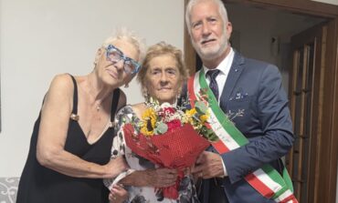 Festa a Pisa per i 100 anni di Nara Sighieri: il tributo dell'Amministrazione comunale