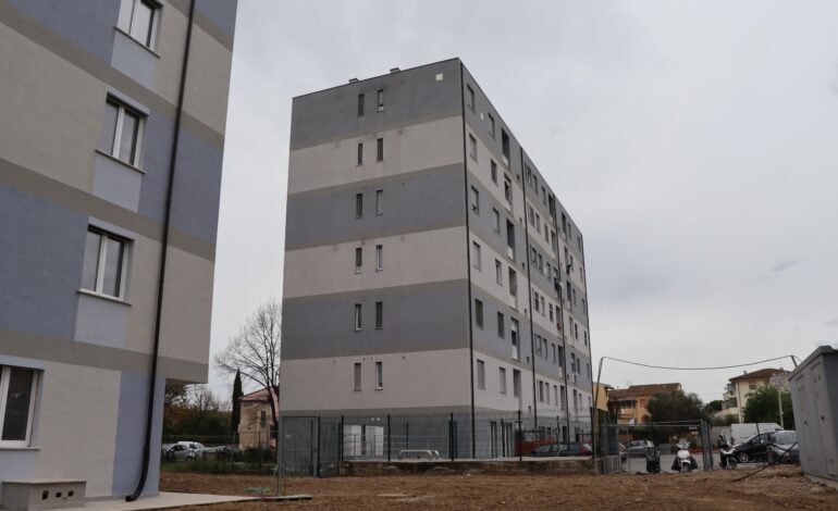 Edilizia residenziale a Pisa: al via i lavori da 687mila euro per le coperture ERP di via Merlo